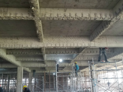 横截面增大加固